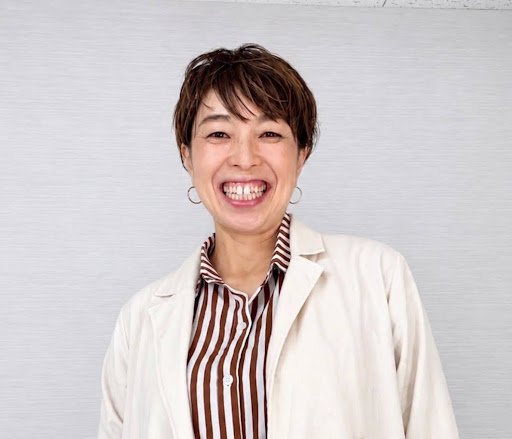 いそのなおこ