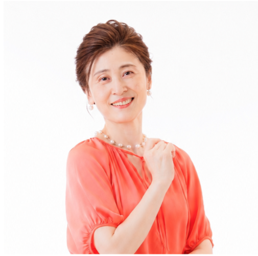 川向くみ