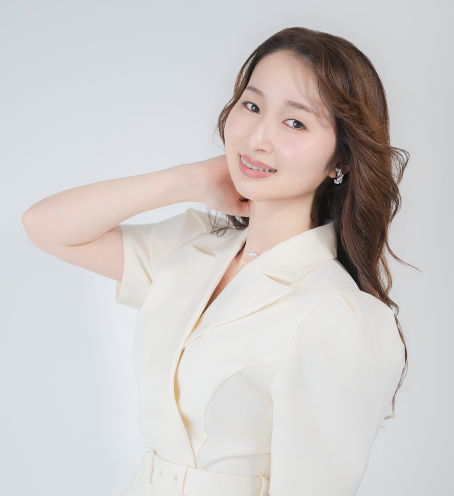 美波ひとみ